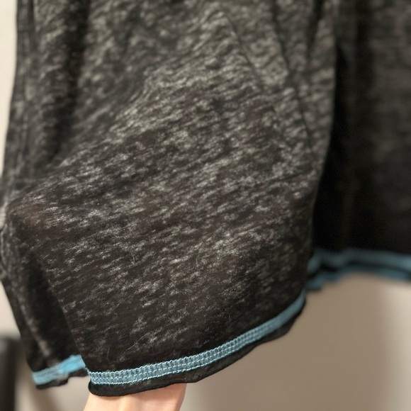 Scooby Doo Buffet Crystal Cove sleep tee semi sheer girls large - Picture 5 of 6